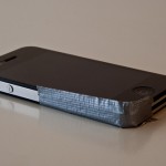 iPhone 4 - where form meets function. And duct tape. Foto: CC   https://www.flickr.com/photos/jronaldlee/4801102319/